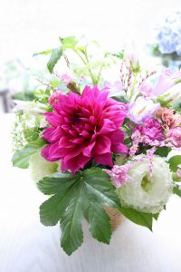 今日のアレンジメント｜「アライ花店」　（山形県山形市の花キューピット加盟店 花屋）のブログ